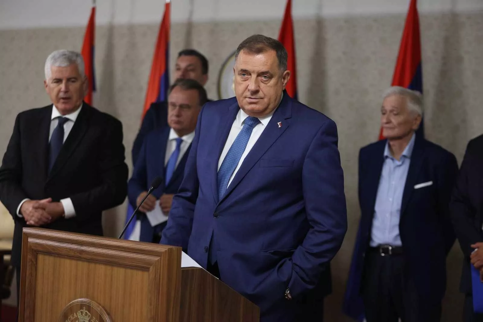 Nove pukotine u vladajućoj koaliciji?